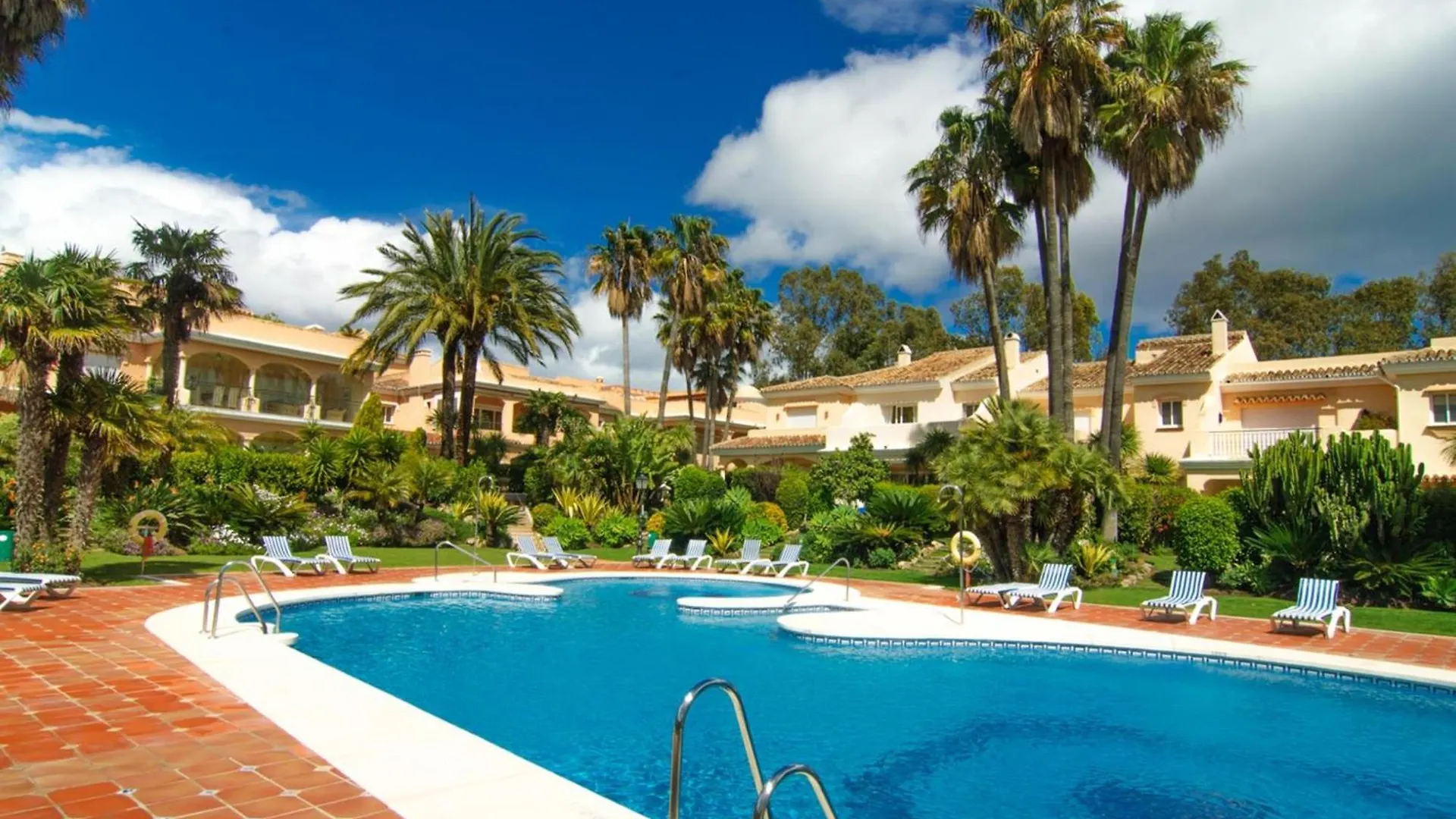 Holiday home Venalmar First Line Townhouse, Garden, Sea Views Villa Estepona Spain